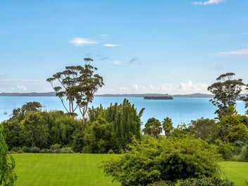 Whitford Waterfront Lifestyle – Must Be Sold!