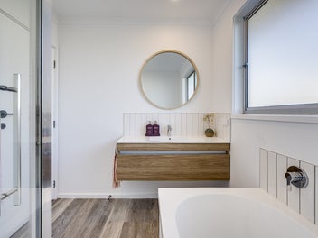 Renovated Top to Toe - Move Straight In