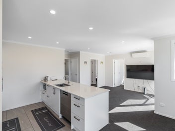 Must Be Sold – Motivated Vendors Relocating...