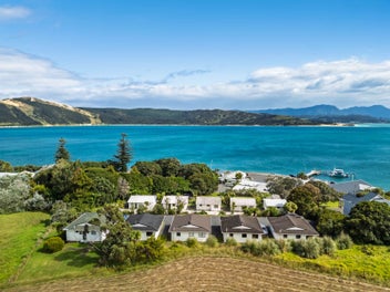 High Income Potential – Low Price!