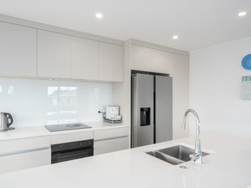 COASTAL & COZY, ON MOKI!