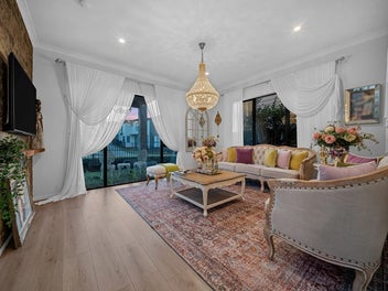 HOME DESIGNED TO IMPRESS EVERYONE !