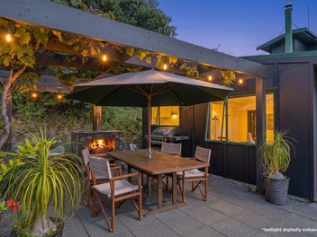 BUSH, PRIVACY & STUNNING SEA VIEWS