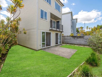 Modern Living: Gem in Ormiston College Zone