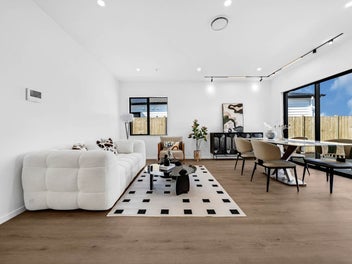 Brand New Family Haven with 2 Legal Kitchens