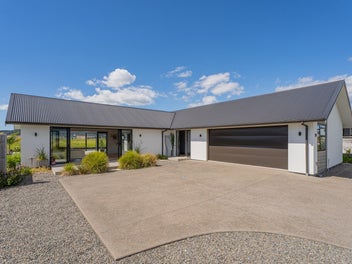 YOUR WHITIANGA ESCAPE AWAITS!