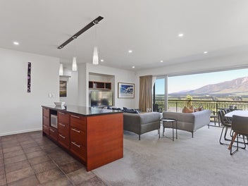 Spacious Villa with Remarkable Mountain Views