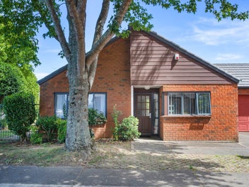 Perfect First Home or Premium Investment