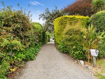 Secure a Garden Haven in Waikanae