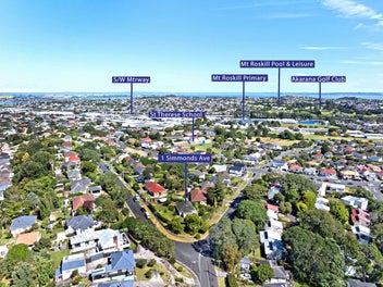 Develop this Corner site 888m2 section