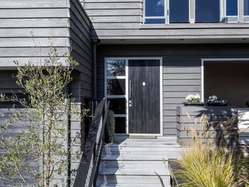 Elevated & Perfectly Positioned Coastal Living