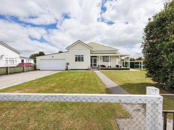 CHARACTER VILLA FOR FAMILIES