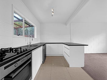 This property must be SOLD !!