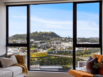 High Level Lock-Up-Leave Auckland City Sanctuary