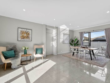 Sunny Corner Sanctuary - Private and Spacious!