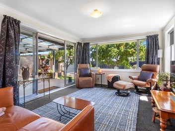 Entertain, Relax & Enjoy the Bonus Studios!