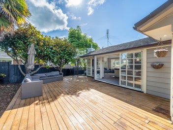 Family living in Howick Village with a studio