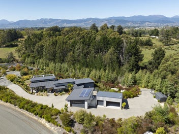 Luxury Lifestyle, Serious Garaging