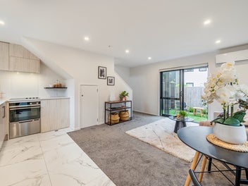 Sleek, Stylish & Super Easy Living