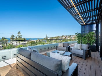 Penthouse Living with stunning views!