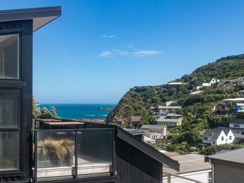 SUN, STYLE & SIMPLICITY | BEO $1,350,000