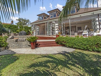 Sunny family haven - first time in 30 years