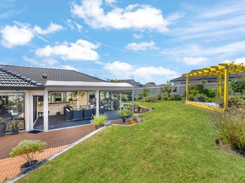 LAST CHANCE TO VIEW! AUCTION ON TUESDAY