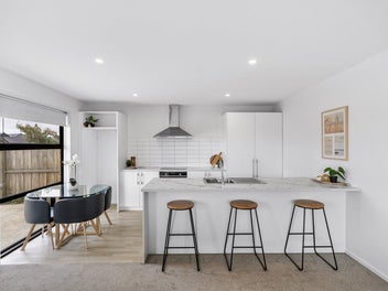 Owners Overseas - Must Sell