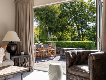 MOUNTAIN VIEW MEADOW