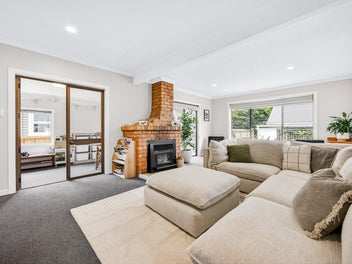 Backyard Charm Meets Cosy Comfort