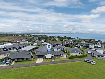 Park and Waterfront Views!