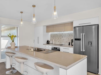 Look closer — this one definitely delivers!