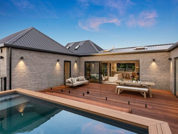 Declared Reserve Auction $1,850,000!!!