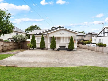 Priced to Sell! All reasonable Offers considered!