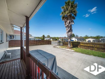 DON'T SING IT, BRING IT!