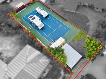 Vacant 779m2 Section