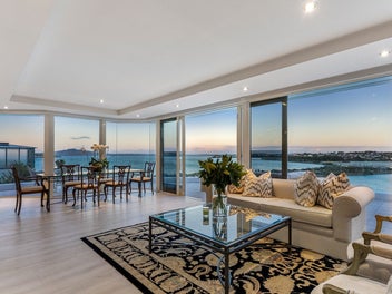 Deceased Estate - Spectacular Waterfront Living