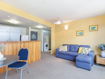 Location and Convenience! BEO $395k