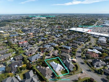 Live Large in Rolleston