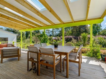 The Perfect Blend of Town and Country