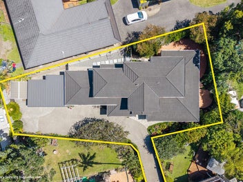 Beachfront Position. Exceptional Buying.