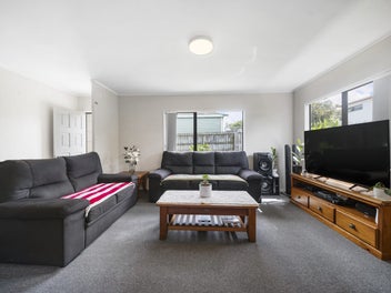 Freehold, Cul-de-Sac & Ready to Sell !