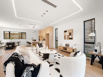 Brand-New in Greenlane - Space & Style