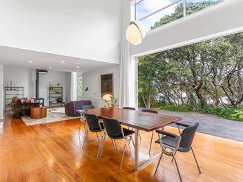 DREAM BIG: AUCTION APRIL 2ND