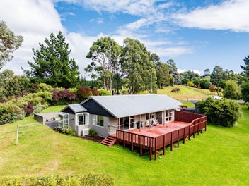 Sunny lifestyle close to the beach