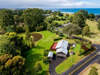 Sunny lifestyle close to the beach