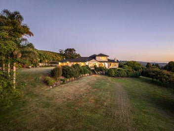 Bespoke Luxury in MacWhinney Drive