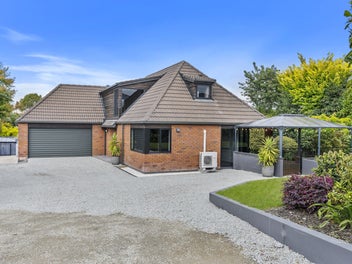 Ticking all the boxes on Temple Crescent