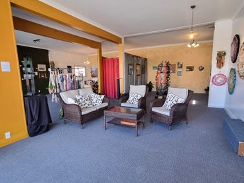 A RARE FIND IN RIVERTON!