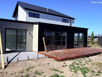 Spacious Luxury Living with Reserve Outlook